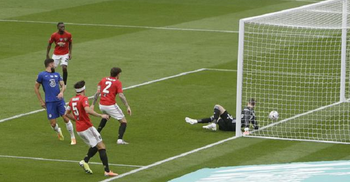  拉齐奥年轻门将屡献神扑，获全场最佳荣誉  